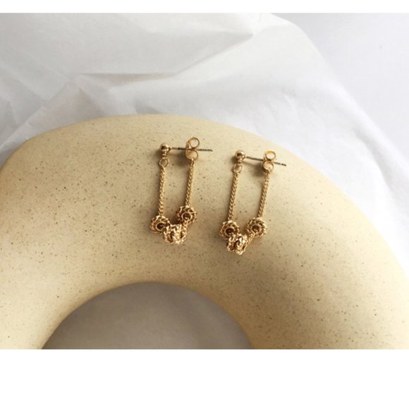 💙💕💕Last one Minimalist Circles Earrings - Picture 9 of 11